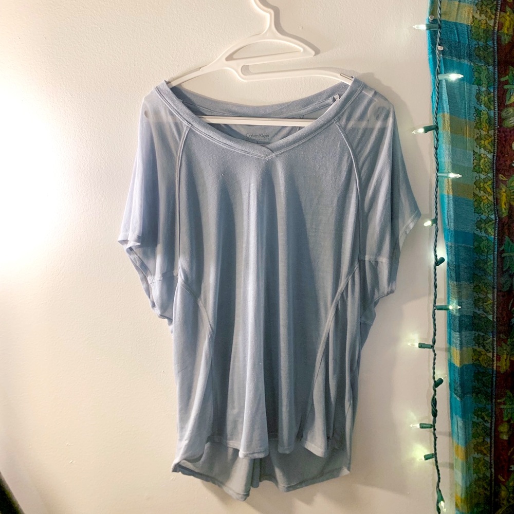 Comfy Calvin Klein t shirt